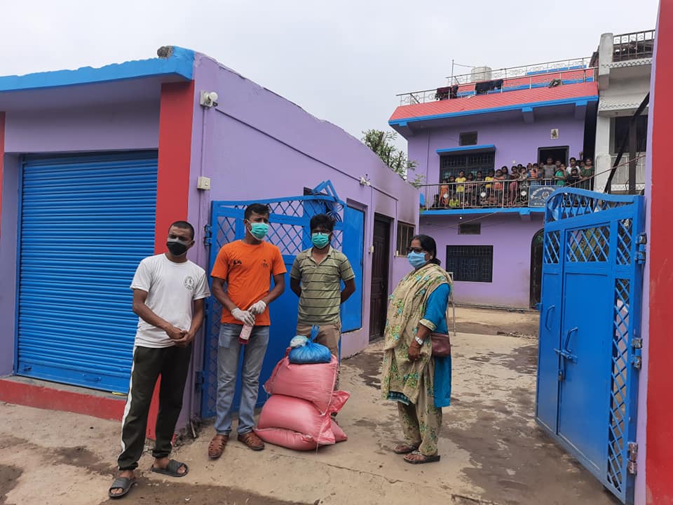 'कोही भोको नरहोस अभियान' मार्फत  अत्तरियामा रहेको  सेफ हाउसलाई खाधान्न बितरण